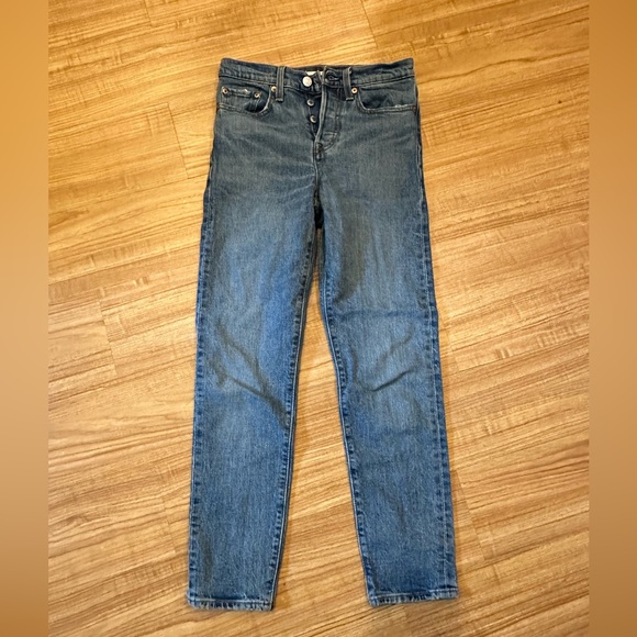 Levi’s Wedgie Icon Size 24 - Picture 3 of 3